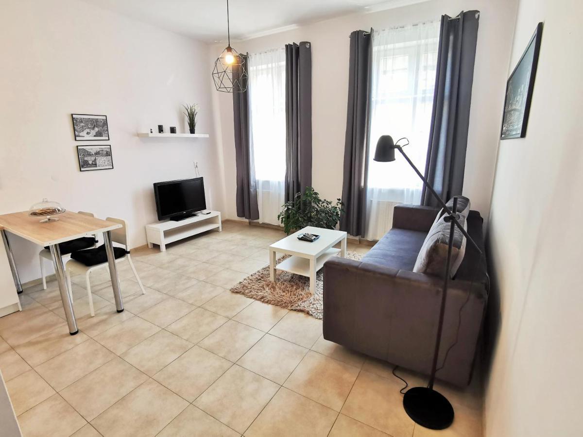 לגניצה Apartament Seven מראה חיצוני תמונה